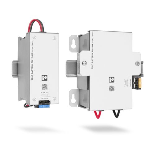 Due moduli batteria TRIO su guida DIN