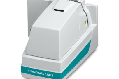 Applicatore automatico di cartellini su cavi elettrici