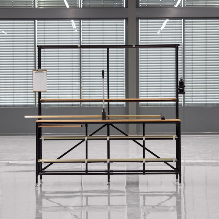 Werkpleksysteem van de clipx&nbsp;BASIC&nbsp;line met montagerailfrees voor mechanische bewerking