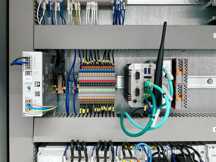 Phoenix Contact'tan Boehringer'de test ve ölçüm teknolojisine sahip kontrol panosu
