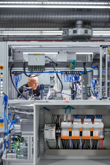 Control box with remote relay system in an industrial environment