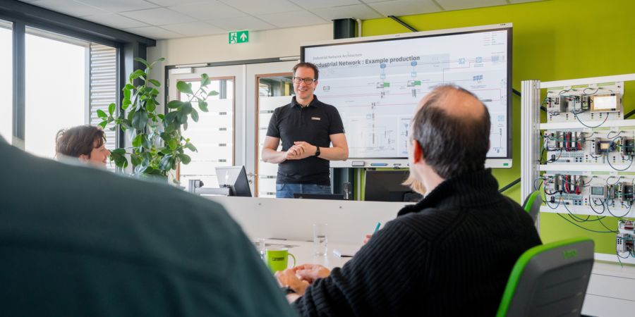 Demo: De expert verklaart een netwerkarchitectuur