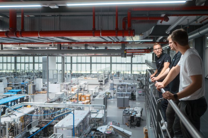 Sicht auf die Produktionshalle der All Electric Society Factory