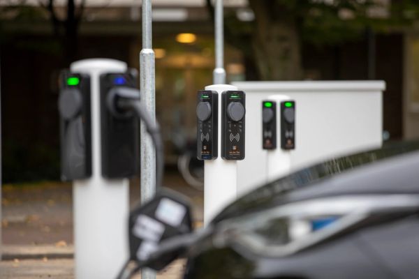 Slimme Laadpalen - Van der Sijs Techniek & Automatisering