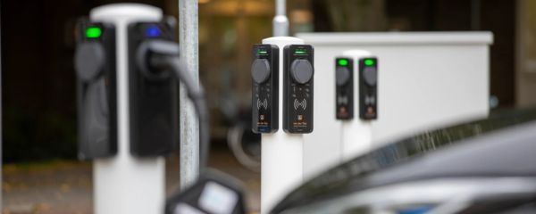 Slimme Laadpalen - Van der Sijs Techniek & Automatisering