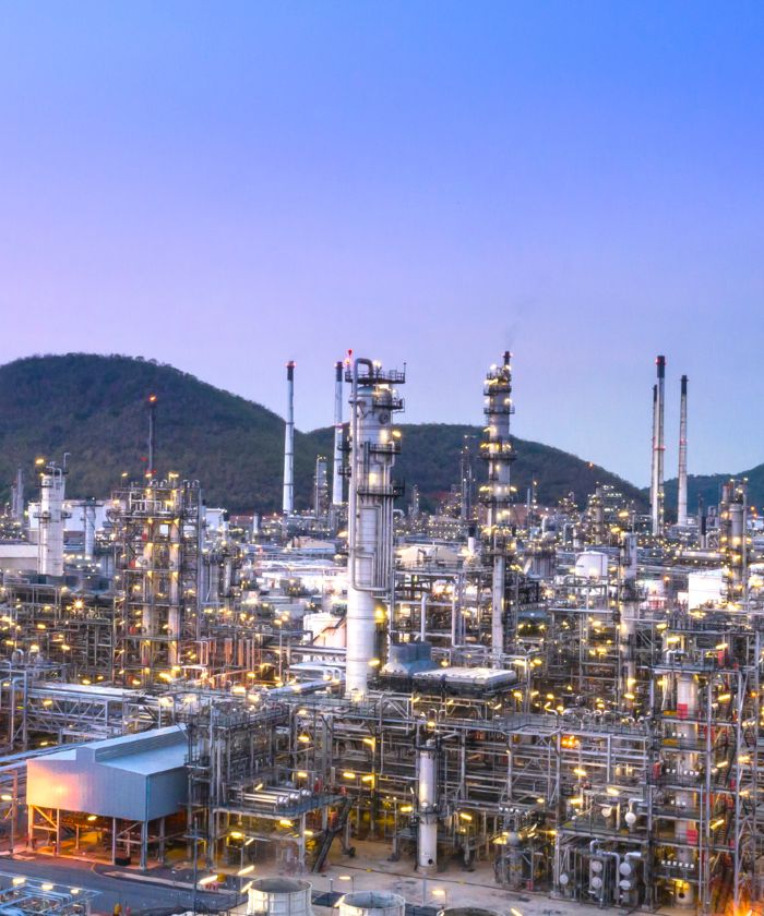 Vista panorámica de una refinería