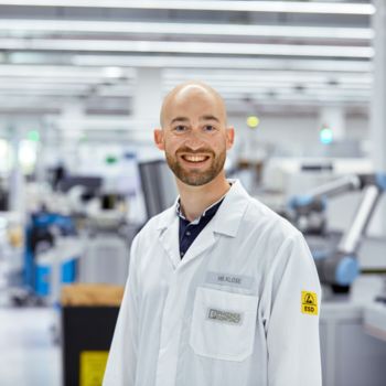 Sascha Klose munkatárs a gyártásban