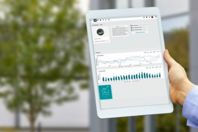 Lo smartphone mostra lo stato di una macchina tramite segnalazione a distanza