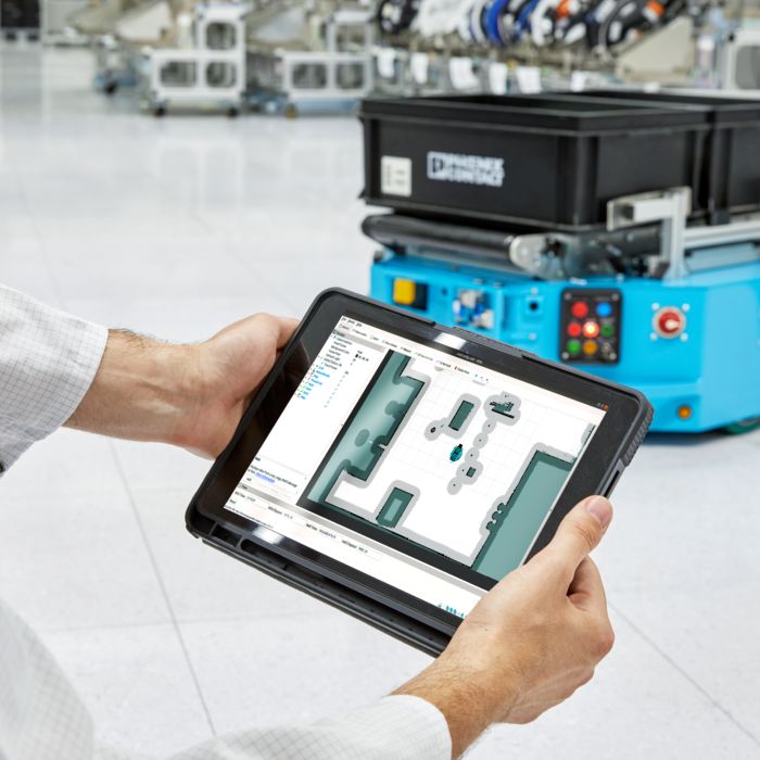 Virtual line following in Phoenix Contact production at Blomberg