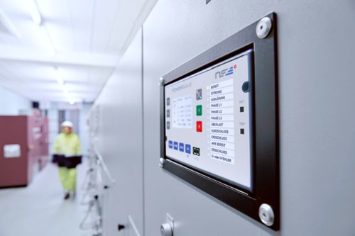 Power supply and power distribution 