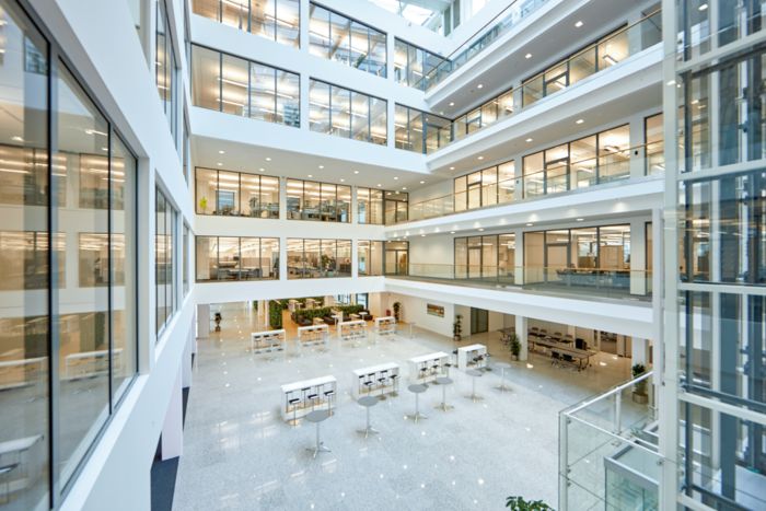 Vue intérieure du bâtiment moderne