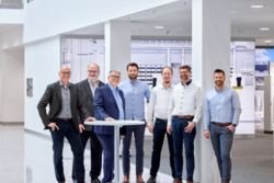 Foto de familia de los expertos en energía solar