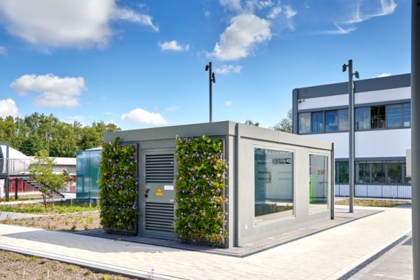 Intelligente Ortsnetzstation im All Electric Society Park in Blomberg
