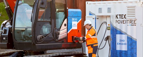 Elektrisk gravemaskine oplades via CCS-grænseflade