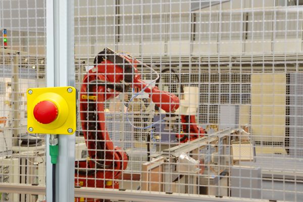 Роботизований модуль з аварійною зупинкою