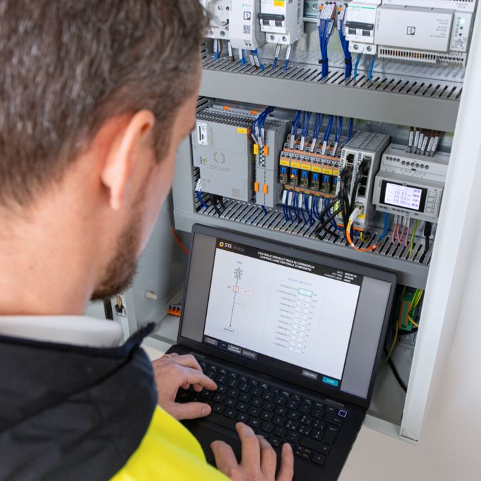 Control cabinet operator