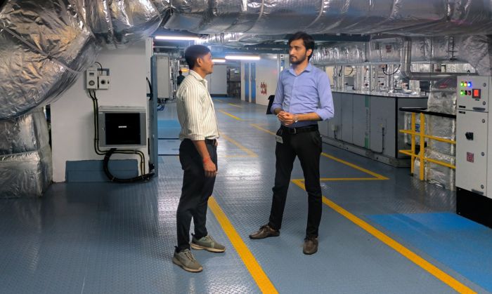Dos empleados del Serum Institute of India