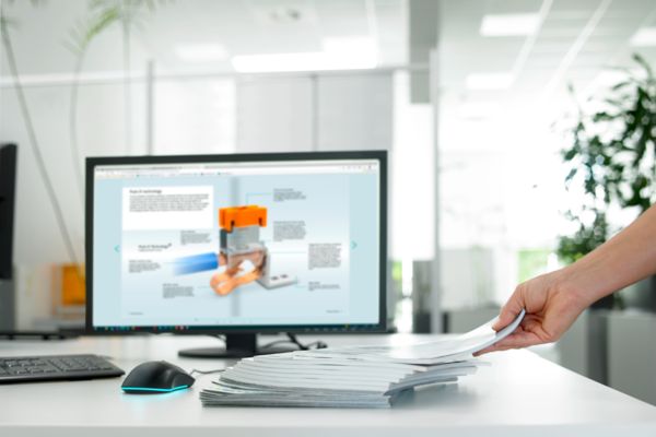 Technology-oriented brochures from Phoenix Contact