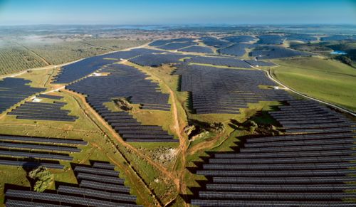 Parque Fotovoltaico de Moura, perto da barragem do Alqueva