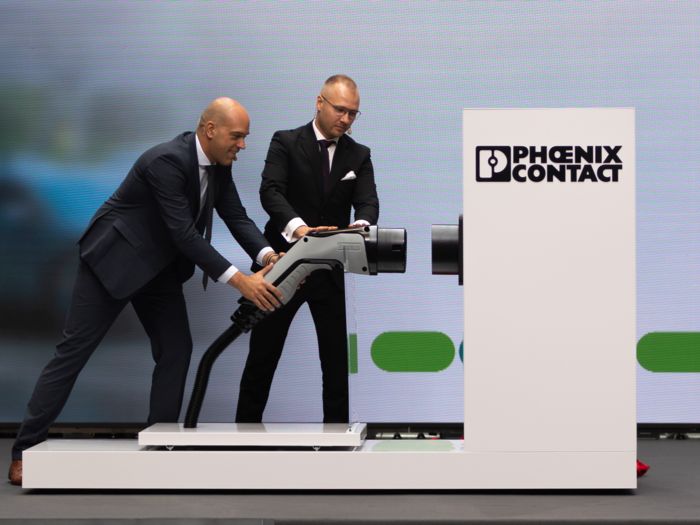 Opening van de nieuwe productielocatie van Phoenix Contact E-Mobility in Polen