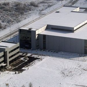 Oficinas y Centro logístico en invierno