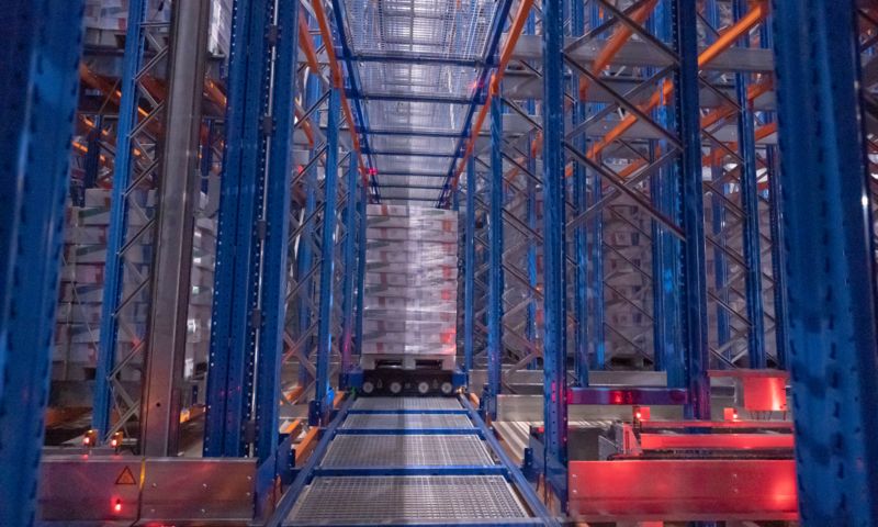 Compacte WLAN modulen leiden 3D-Carries door automatische magazijnsystemen van Logiqs 