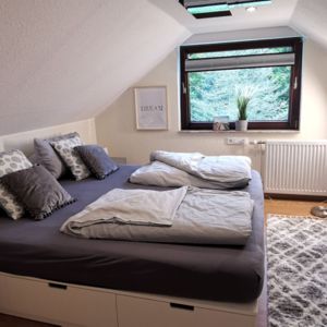 Schlafzimmer 2