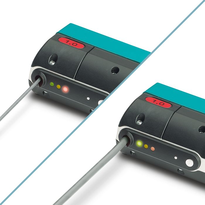 Portable automatic stripping and crimping device displays error message via LED