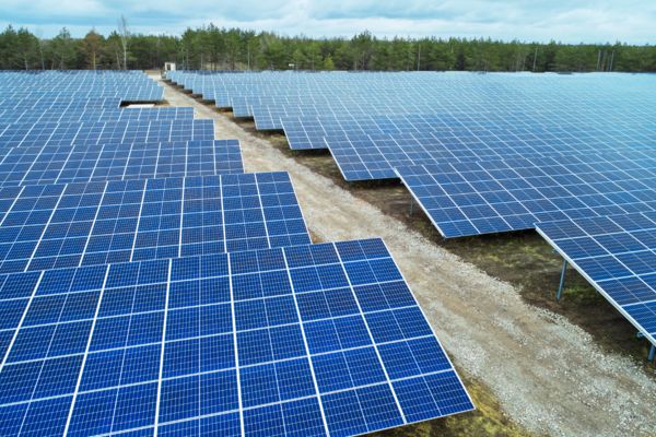 Parc photovoltaïque de 10 MW d'ASG Engineering GmbH