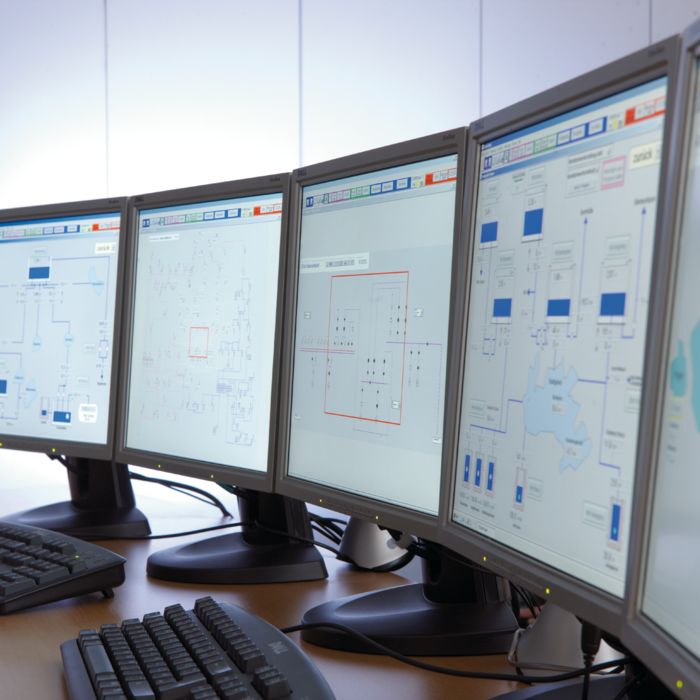 Sala di controllo in un impianto di trattamento delle acque