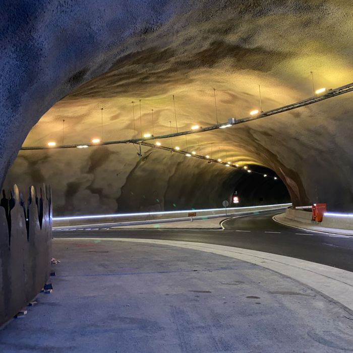 System ewakuacji w tunelu Färöer Eysturoy