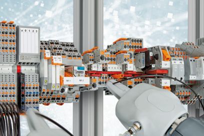 Selection from the Phoenix Contact product range with robot arm