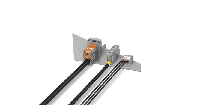 Representation of multiple high-current feed-through terminal blocks