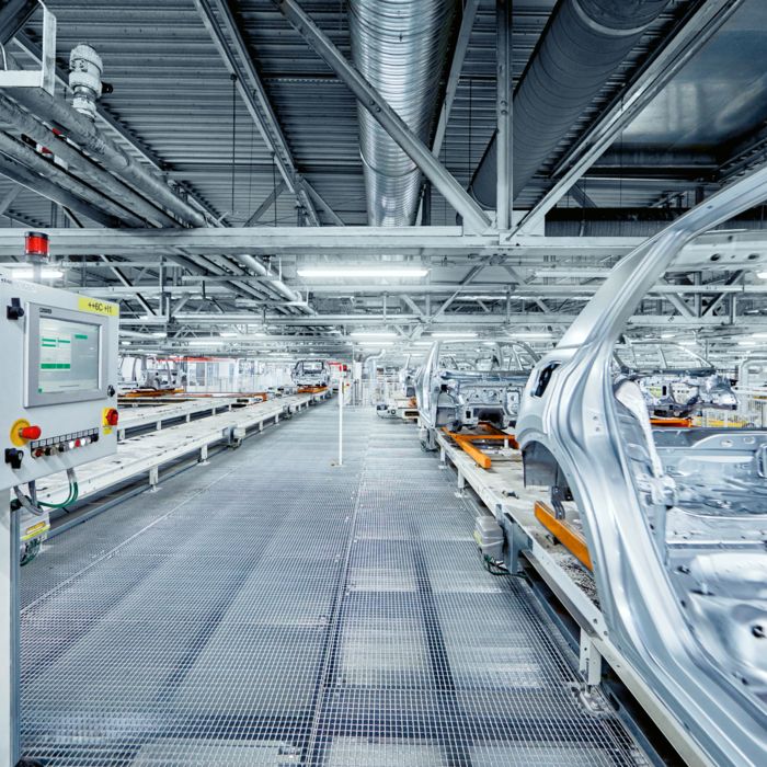 Manipulación de materiales Producción de automóviles con armario de control de soluciones para automatizar la producción