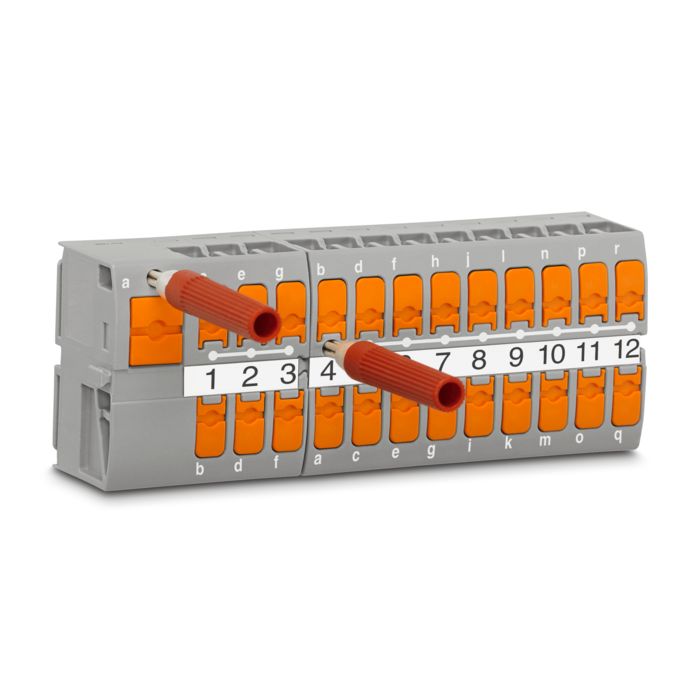 Test accessories for the distribution and collection blocks