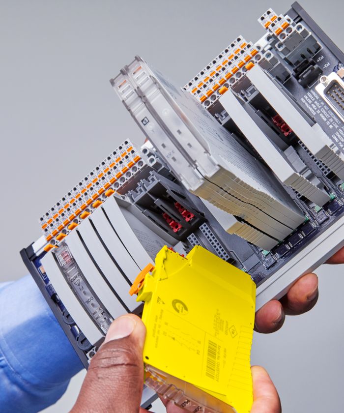 Système flexible de répartition E/S VIP I/O-Marshalling qui tient dans les mains