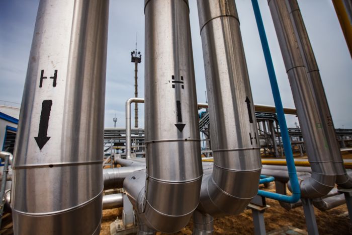 Tuberías de hidrógeno en una instalación de la tecnología de procesos