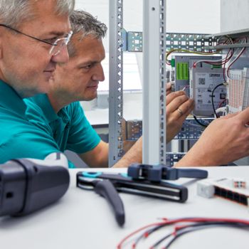 Installation and wiring of a charging station