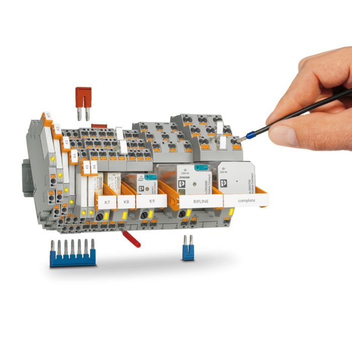 RIFLINE relays in the RIFLINE series are easy and convenient to wire 