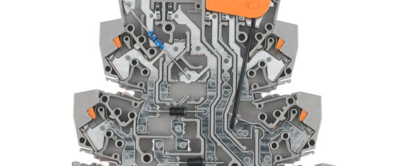 Figura do produto Sistema de relés PLC com tecnologia Lead-Frame