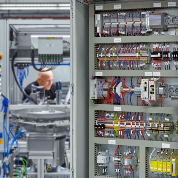 Schaltschrank einer Maschine