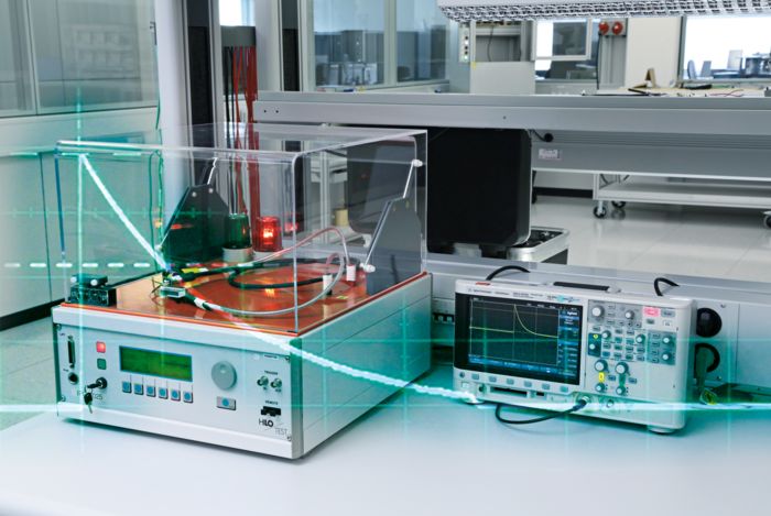 Câbles en cuivre testés à haute tension avec différents appareils de mesure