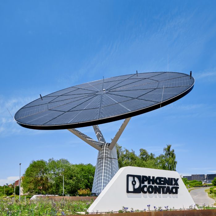 Solar antenna in the All&nbsp;Electric&nbsp;Society Park