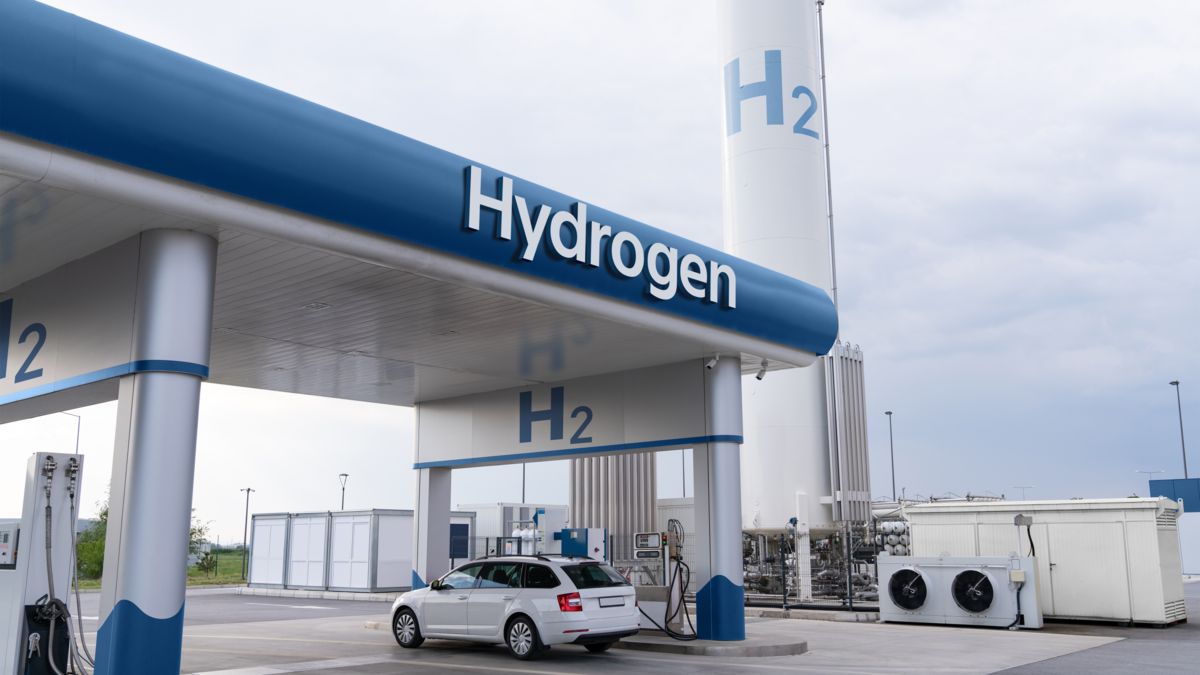 Hidrojen yakıt istasyonunda yakıt ikmali