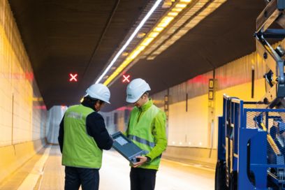 Application engineers commissioning the tunnel lighting